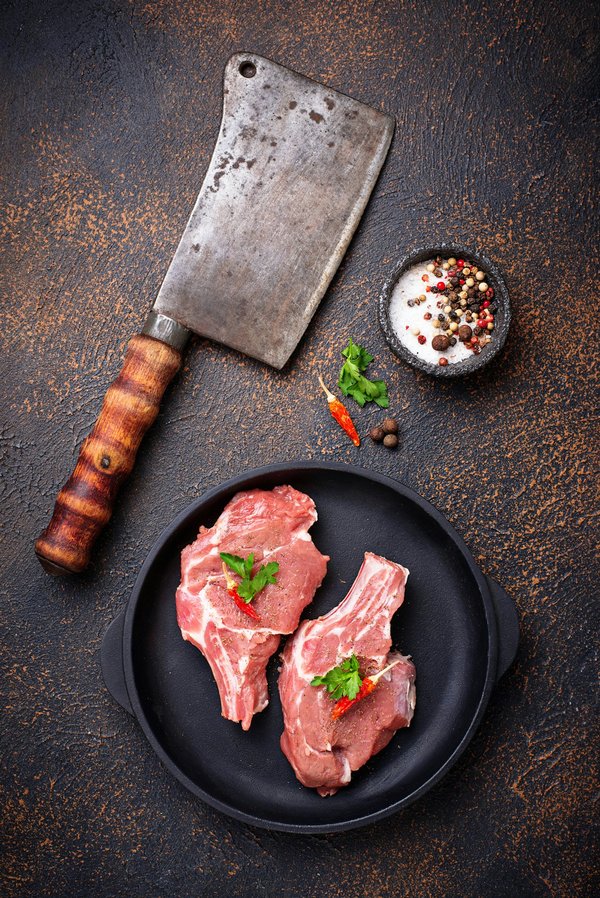 Couteau à viande : l'utilisation et les avantages offerts par l'accessoire